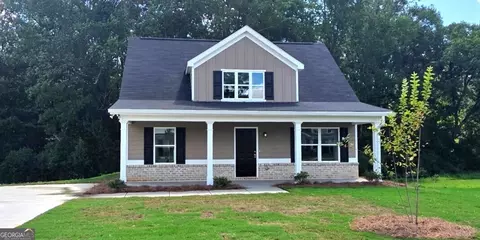 70 Charlotte Dr, Statham, GA 30666