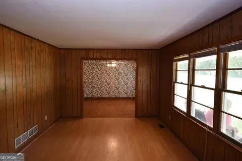 Living - 4 Bill Ploof Rd, Buchanan, GA 30113 photo 1 of 8
