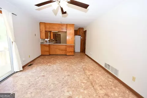 Living - 4 Bill Ploof Rd, Buchanan, GA 30113 photo 8 of 8