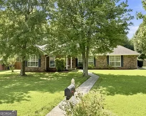 24 Boulder Dr NW, Rome, GA 30165
