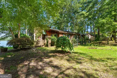 30 Peachtree Dr, Sharpsburg, GA 30277