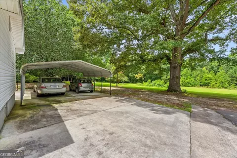 Exterior - 130 Washington St, Tignall, GA 30668 photo 3 of 7