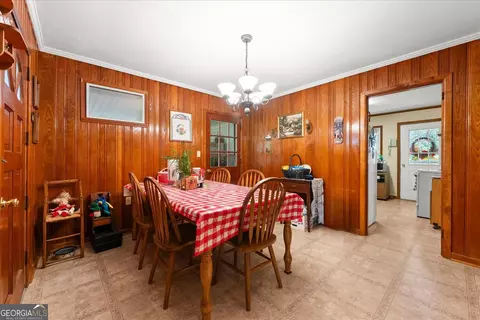 Dining - 130 Washington St, Tignall, GA 30668 photo 1 of 2