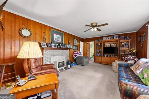 Living - 130 Washington St, Tignall, GA 30668 photo 1 of 1