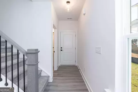 Entry Way - 519 Creek Rd, Cornelia, GA 30531 photo 4 of 6