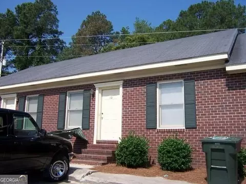 230 Lanier Dr #10, Statesboro, GA 30460