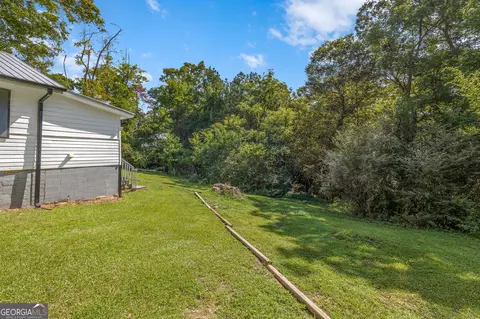 Exterior - 283 Easy St, Toccoa, GA 30577 photo 5 of 8