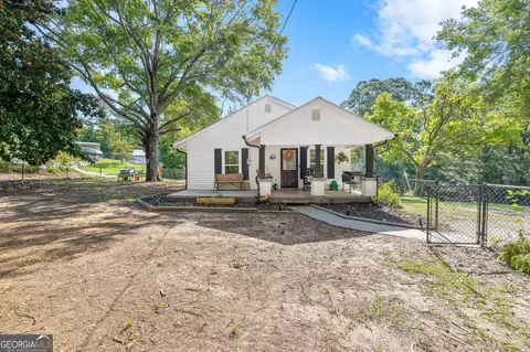 Exterior - 283 Easy St, Toccoa, GA 30577 photo 6 of 8