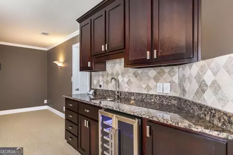 Kitchen - 203 Avondale Cir, Warner Robins, GA 31088 photo 6 of 6