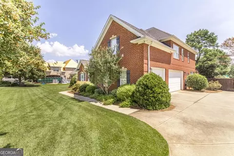 Exterior - 203 Avondale Cir, Warner Robins, GA 31088 photo 4 of 18
