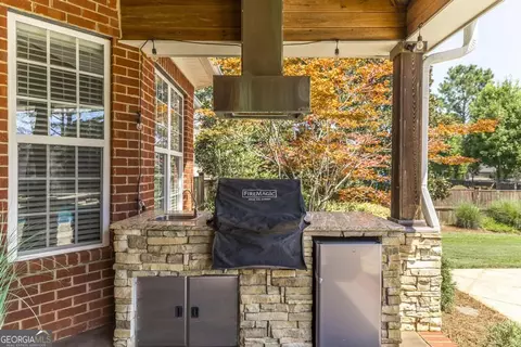 Exterior - 203 Avondale Cir, Warner Robins, GA 31088 photo 7 of 18