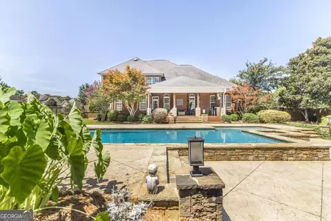 Exterior - 203 Avondale Cir, Warner Robins, GA 31088 photo 11 of 18
