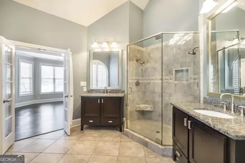 Bath - 203 Avondale Cir, Warner Robins, GA 31088 photo 5 of 8
