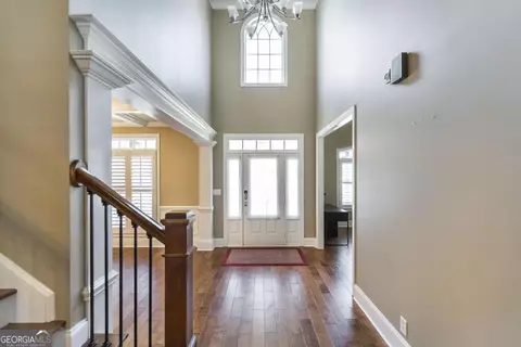 Entry Way - 203 Avondale Cir, Warner Robins, GA 31088 photo 1 of 2