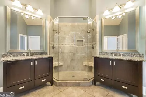 Bath - 203 Avondale Cir, Warner Robins, GA 31088 photo 3 of 8