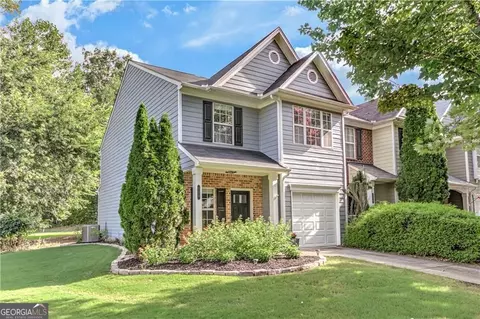 230 Magnolia Leaf Dr, Woodstock, GA 30188
