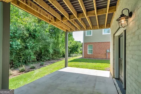 Exterior - 203 Oberon Pl N, Macon, GA 31210 photo 3 of 11