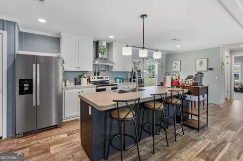 Kitchen - 4100 Jeb Ct, Collins, GA 30421 photo 2 of 3