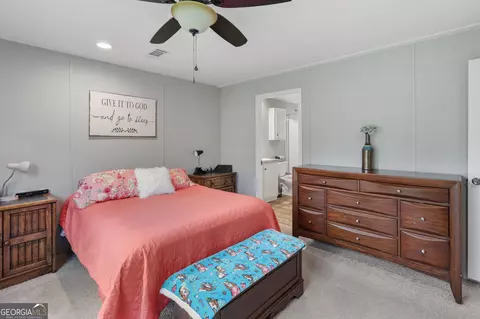 Bedroom - 4100 Jeb Ct, Collins, GA 30421 photo 1 of 2