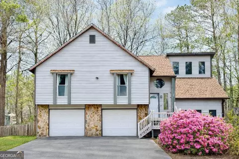 2677 Deerfield Cir SW, Marietta, GA 30064