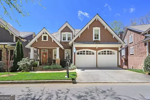 227 Village Club Trl, Clayton, GA 30525