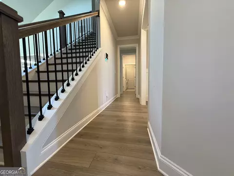 Entry Way - 868 Smith Mill Rd, Winder, GA 30680 photo 2 of 4
