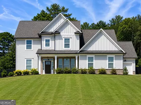 868 Smith Ml, Winder, GA 30680