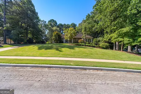 Exterior - 216 Ashford Cir, Lagrange, GA 30240 photo 13 of 18