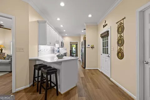 Entry Way - 216 Ashford Cir, Lagrange, GA 30240 photo 4 of 7