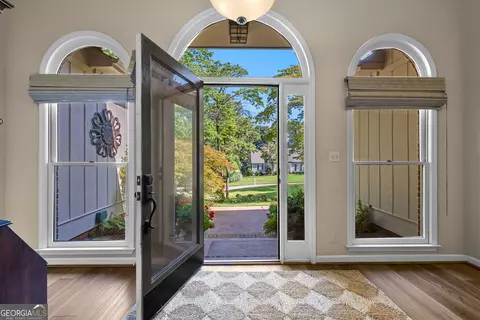 Entry Way - 216 Ashford Cir, Lagrange, GA 30240 photo 1 of 7