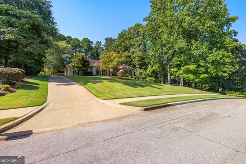 Exterior - 216 Ashford Cir, Lagrange, GA 30240 photo 14 of 18