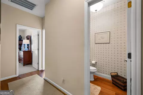 Entry Way - 216 Ashford Cir, Lagrange, GA 30240 photo 7 of 7