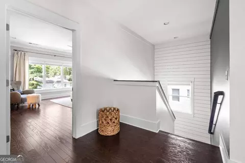 Entry Way - 4084 Comanche Dr, Tucker, GA 30084 photo 3 of 5
