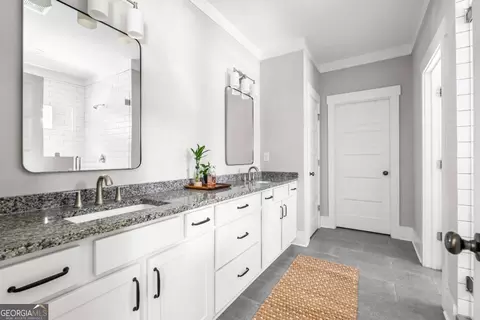 Entry Way - 4084 Comanche Dr, Tucker, GA 30084 photo 5 of 5