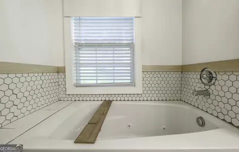 Bath - 1400 Brickyard Rd, Bowdon, GA 30108 photo 3 of 5