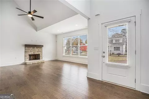 Living - 352 Davis St, Monroe, GA 30655 photo 5 of 5