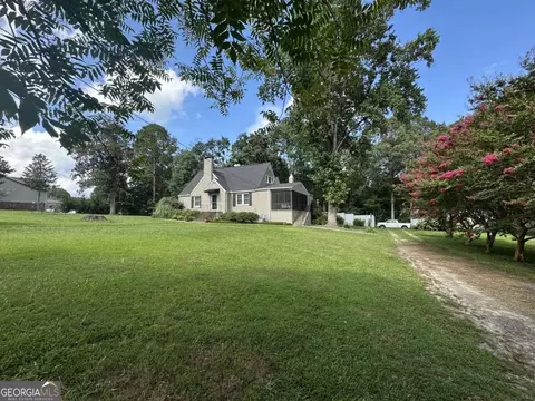 Exterior - 139 Myrtle St, Toccoa, GA 30577 photo 2 of 16