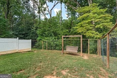 Exterior - 139 Myrtle St, Toccoa, GA 30577 photo 15 of 16