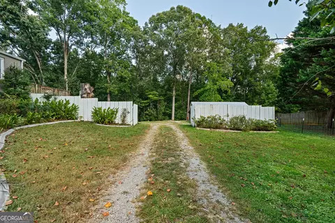 Exterior - 139 Myrtle St, Toccoa, GA 30577 photo 13 of 16