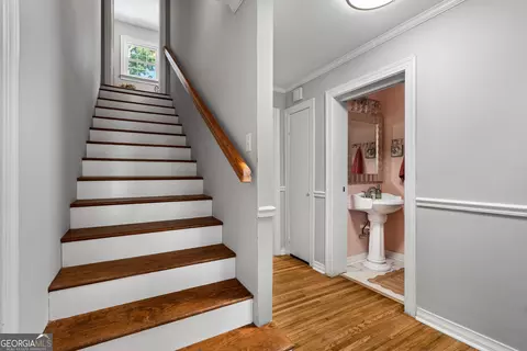 Entry Way - 139 Myrtle St, Toccoa, GA 30577 photo 2 of 3
