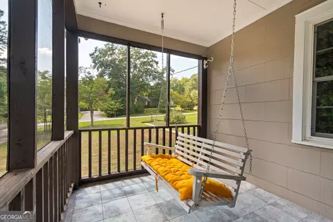 Exterior - 139 Myrtle St, Toccoa, GA 30577 photo 8 of 16