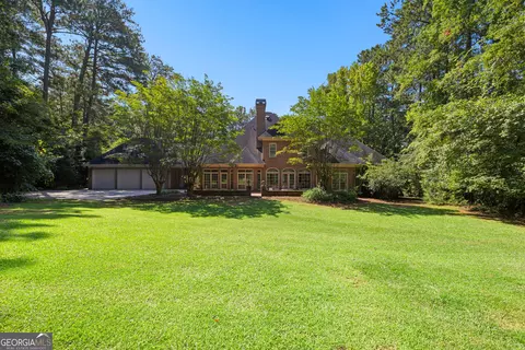 Exterior - 104 Clubview Dr, Lagrange, GA 30240 photo 10 of 13