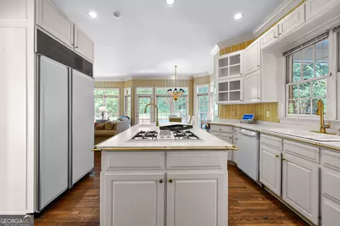 Kitchen - 104 Clubview Dr, Lagrange, GA 30240 photo 3 of 4