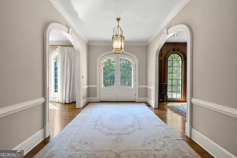 Entry Way - 104 Clubview Dr, Lagrange, GA 30240 photo 3 of 4