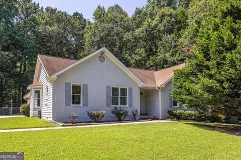 215 Valley Brook Trl, Jonesboro, GA 30238