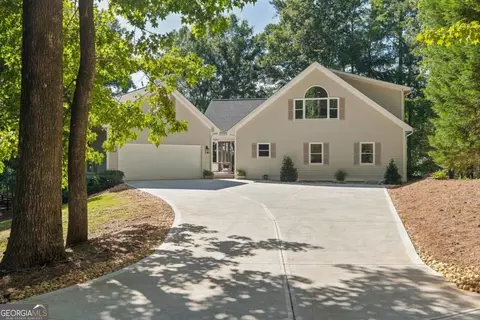 1480 Plantation Dr, Greensboro, GA 30642
