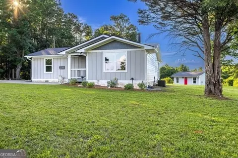 257 Kelly Farm Rd, Newnan, GA 30265