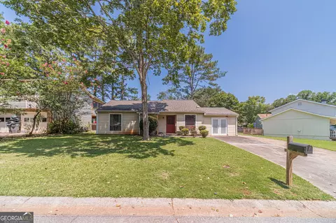 3399 Timbercreek Dr, Lawrenceville, GA 30044