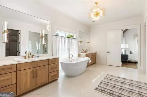 Bath - Undisclosed, Milton, GA 30009 photo 1 of 9