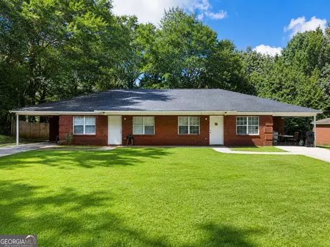 19 W Drive Dr NW, Rome, GA 30165